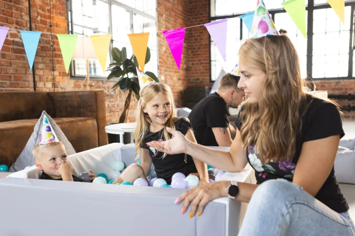 a1a24c64b9c517e8e403.jpg