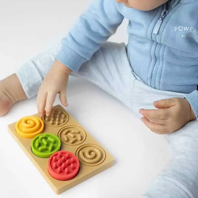 Puzzle sensoryczne kółeczka dla niemowląt 6m+ - Mom's Care