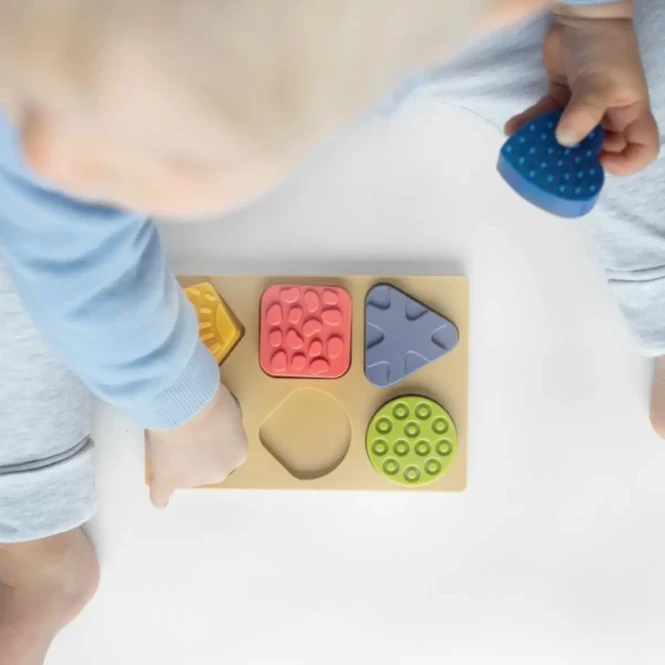 Sensoryczne puzzle kształty kontrastowe - Mom's Care 6m+