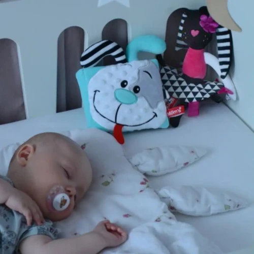 Sensoryczna przytulanka Pani Króliczka 30 cm - Mom's Care 0+